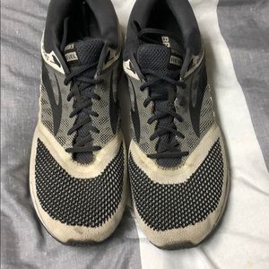 Brooks Revel running shoes